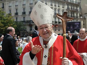 Cardinal Vingt-Trois greets the faithful in Paris.
