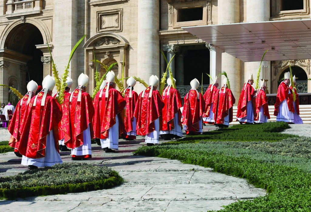 20/03/2016 Saint Peter's Square. Palm Sunday of the Passion of the Lord. Palm procession from the parvis of St. Peter's Basilica to the Obelisk presided by Pope Francis accompanied by concelebrant Cardinals. Photo Grzegorz Galazka.