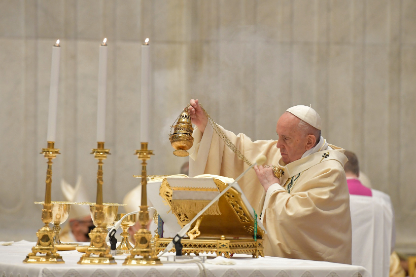 Pope Francis celebrates Mass on Easter Sunday - Inside The Vatican