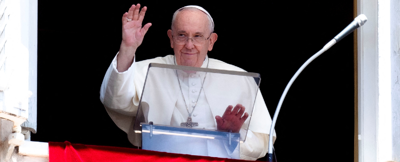 Pope at Angelus: Avoid idolatry of wealth and seek life’s true goods